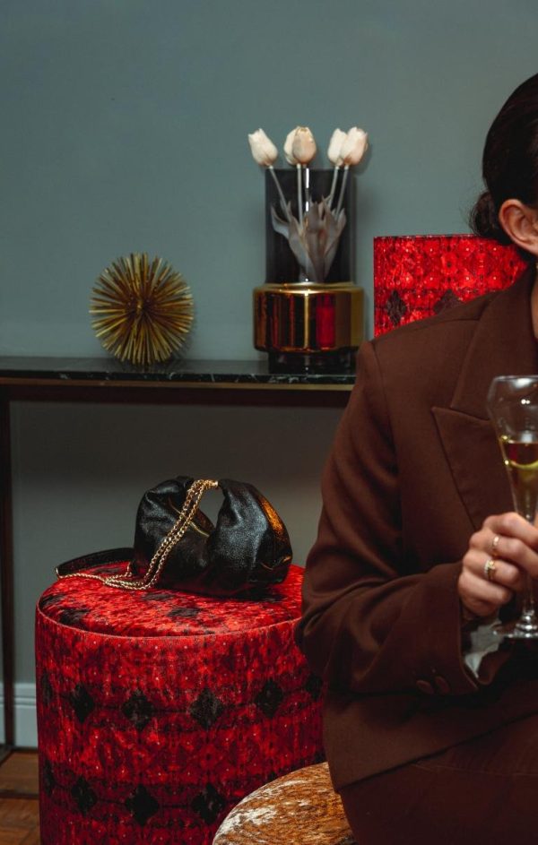 No letting go - Metallic zwart