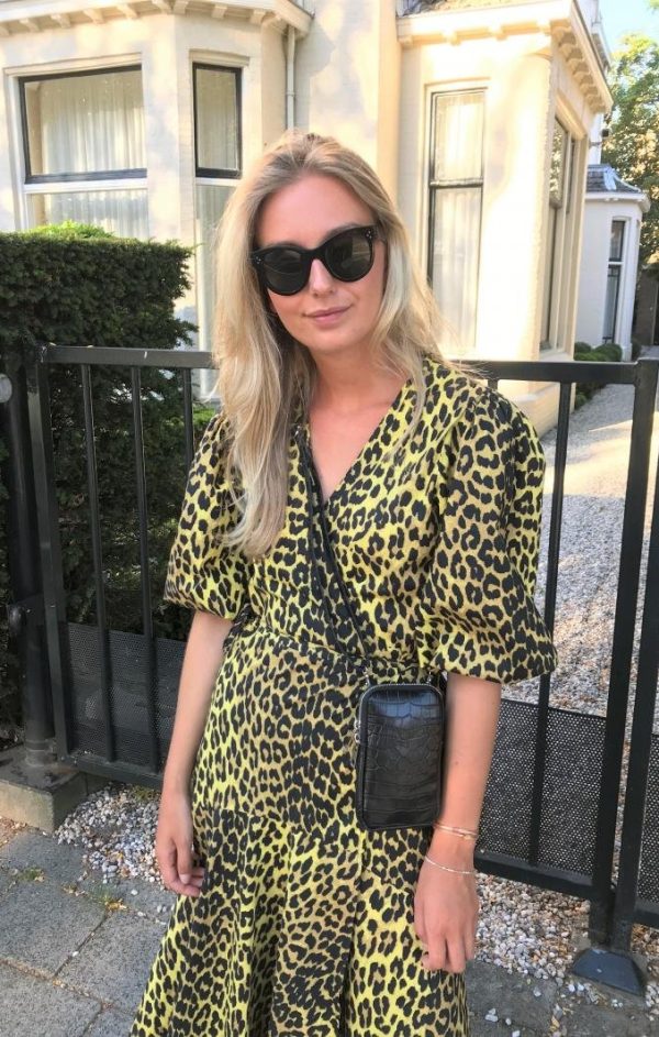 Call your girlfriend - Zwart