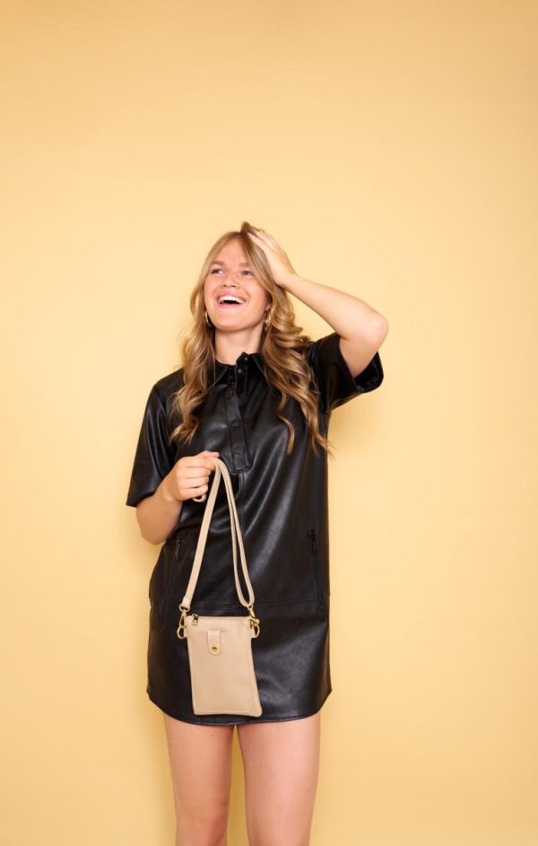 Tell me anyway - Donkergroen Tell me anyway - Donkergroen