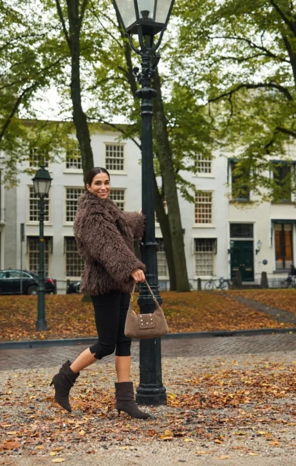 Inspired by love - Taupe